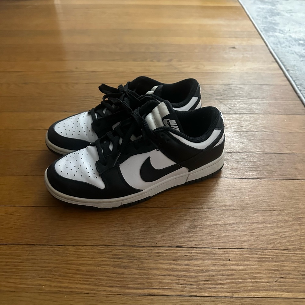 NIKE DUNKS